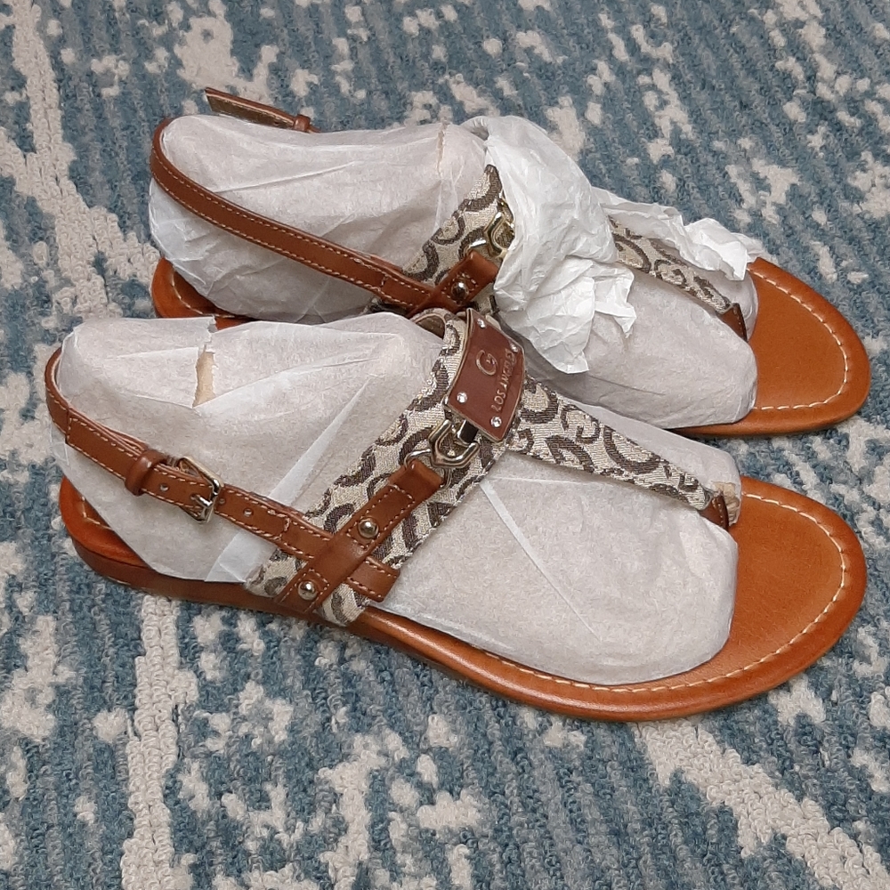 GBG sandals